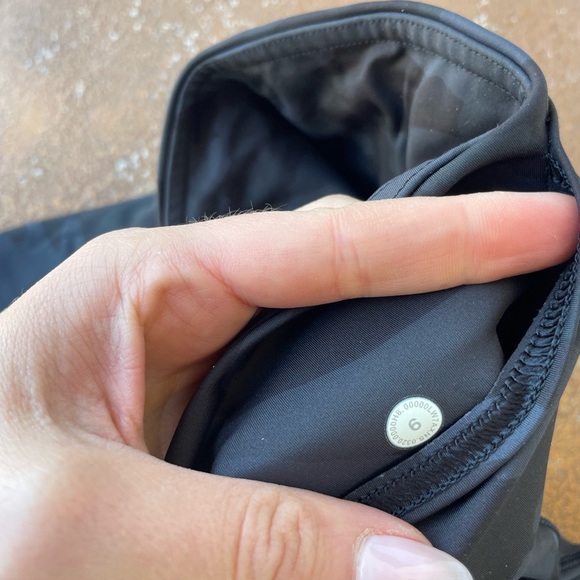 Lululemon gray cano biker shorts with pockets sz 6 - Picture 4 of 7